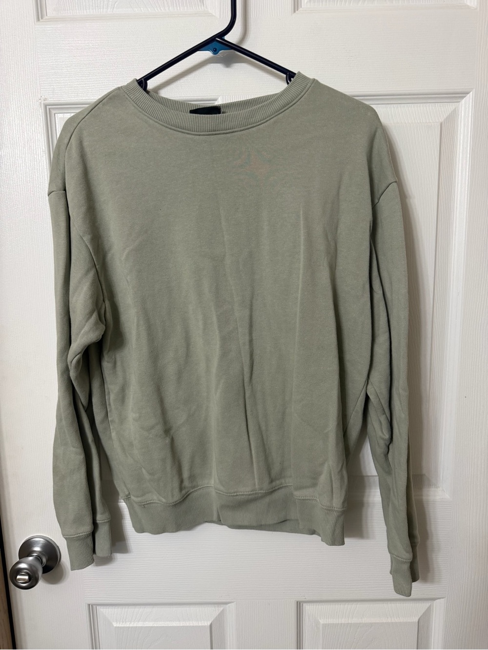 H&M Men's Crewneck Sweatshirt in Sage Green